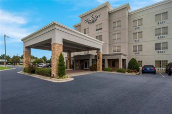 Country Inn & Suites Goldsboro