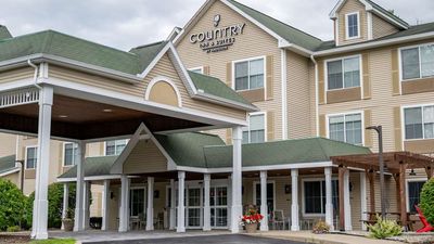 Country Inn & Suites Lake George Queensbury
