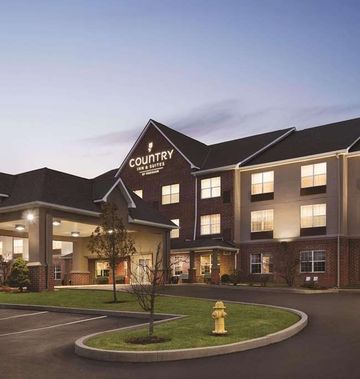 Country Inn & Suites Fairborn South