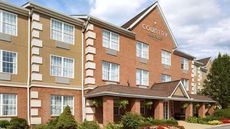Country Inn & Suites Macedonia