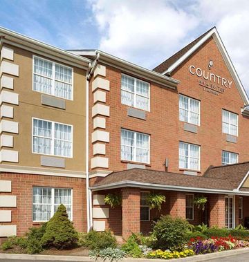 Country Inn & Suites Macedonia