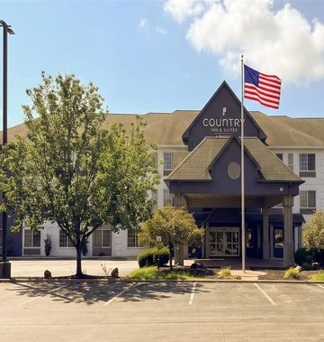 Country Inn & Suites Lima
