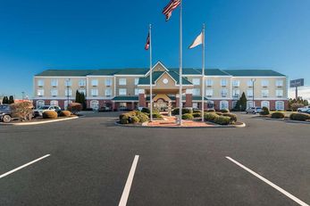 Country Inn & Suites Findlay