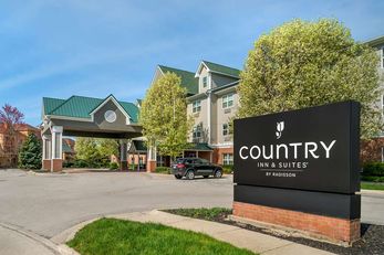 Country Inn & Suites Toledo South