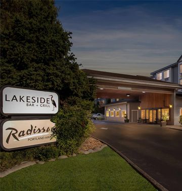 Radisson Hotel Portland Airport