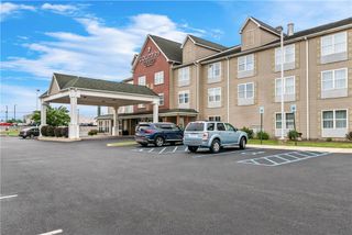 Country Inn & Suites Chambersburg