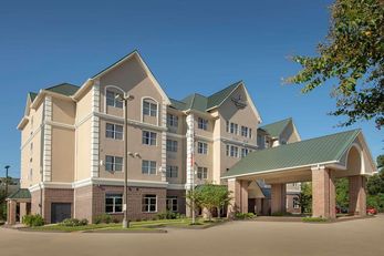 Country Inn & Suites Houston IAH East