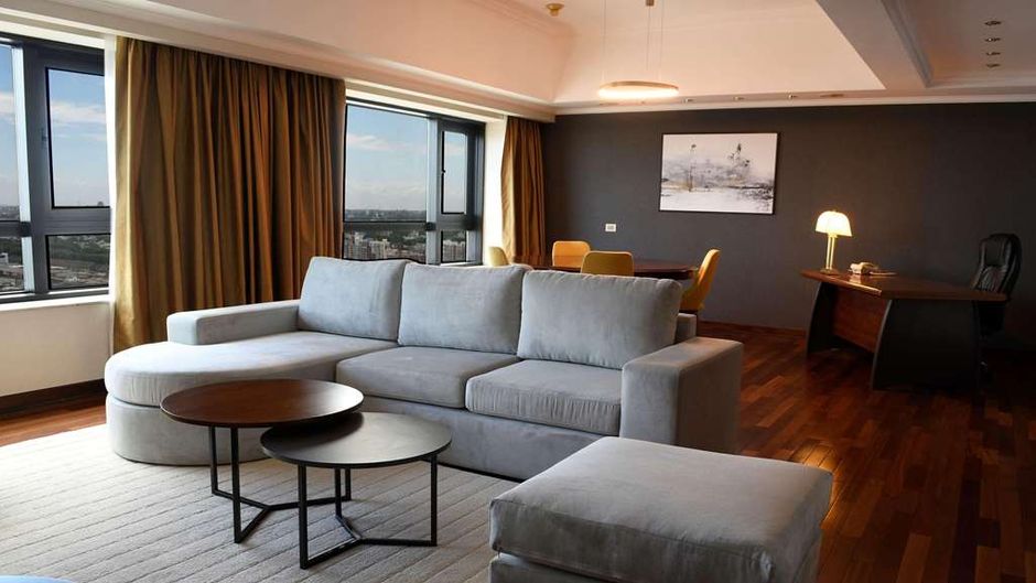 Radisson Montevideo Victoria Plaza Hotel Suite