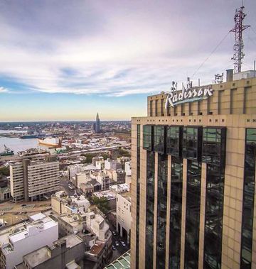 Radisson Montevideo Victoria Plaza Hotel