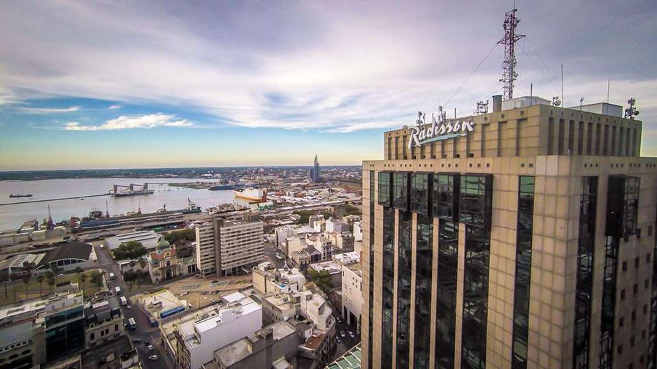 Radisson Montevideo Victoria Plaza Hotel Exterior