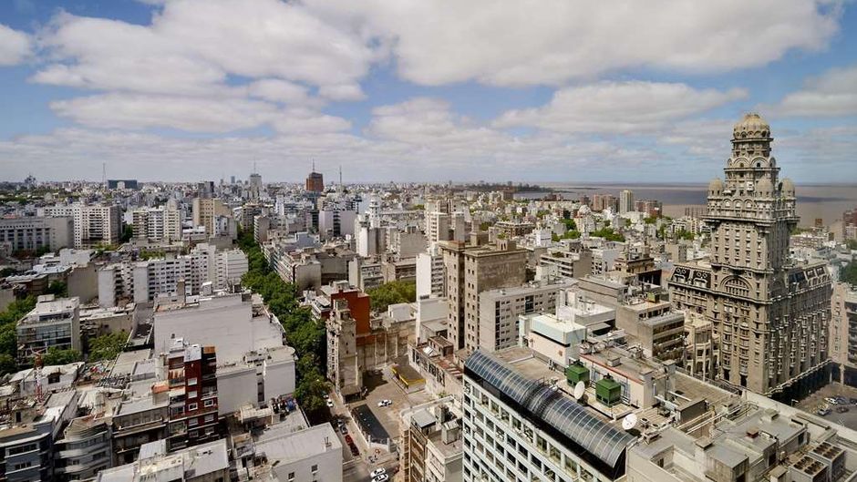Radisson Montevideo Victoria Plaza Hotel Exterior