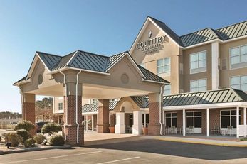 Country Inn & Suites Petersburg