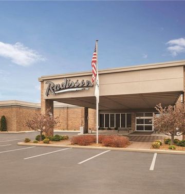 Radisson Hotel & Conference Center
