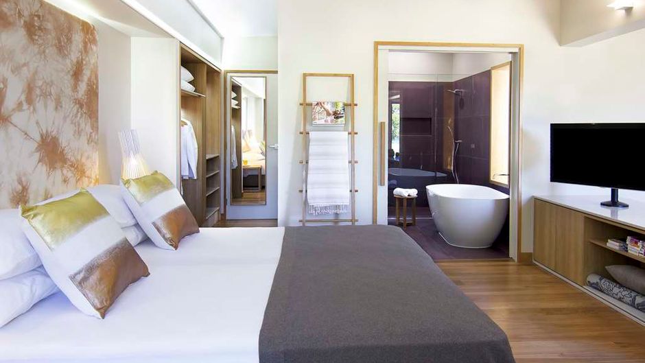 Elements of Byron Suite