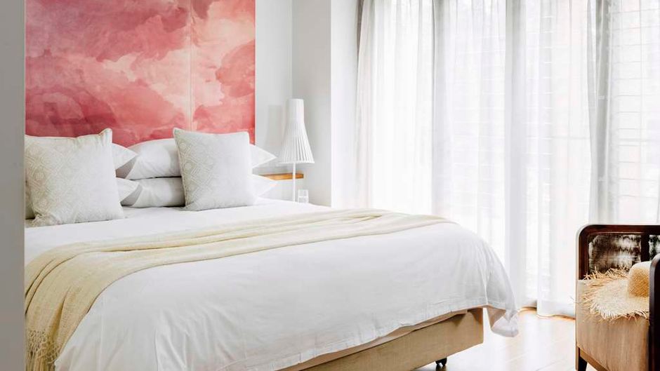Elements of Byron Room