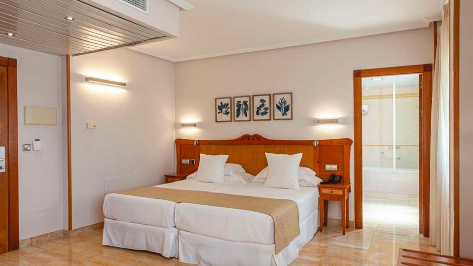 La Lagun Spa & Golf Resort Room