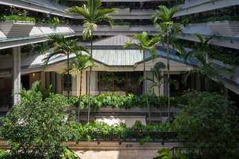 Mayfair House Hotel & Garden
