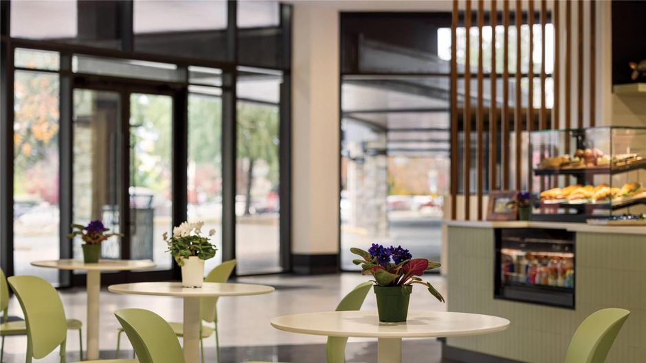 Radisson Blu Vancouver Airport Hotel Restaurant