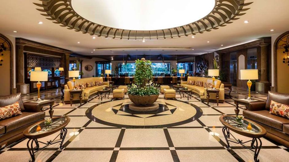 Grand Residences, Registry Collection Lobby
