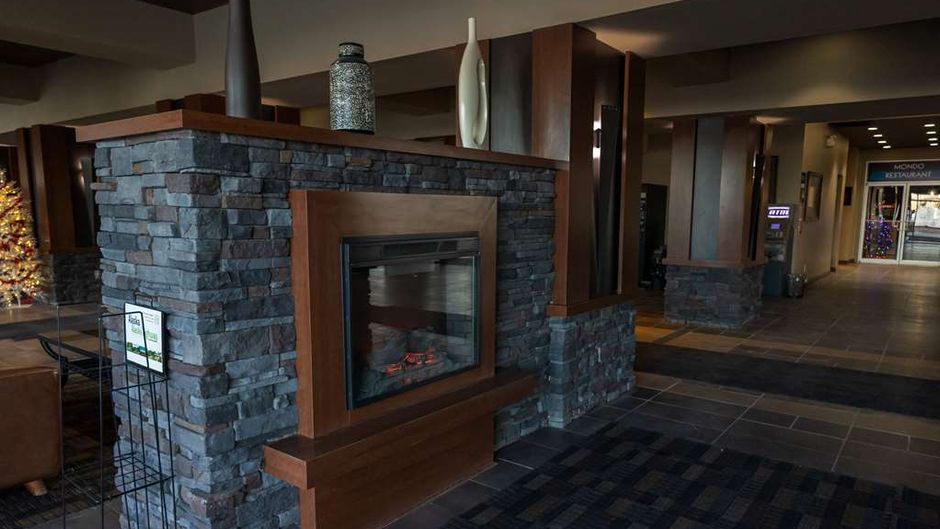 Radisson Hotel Fort St John Lobby