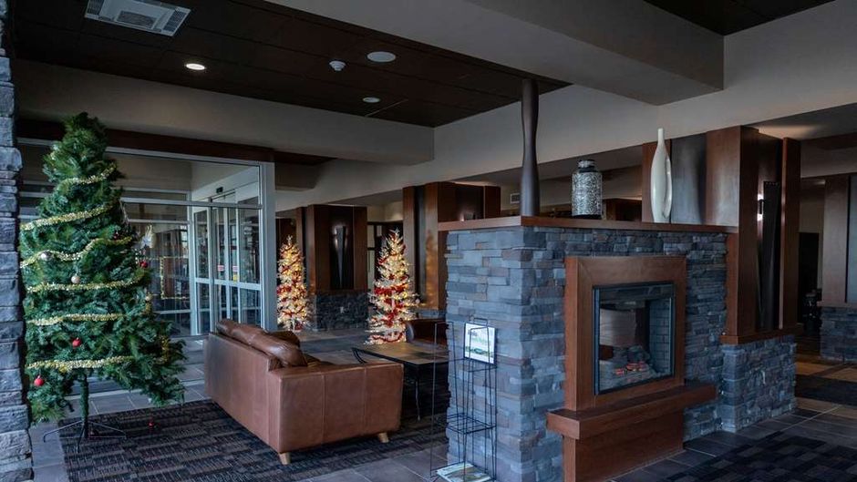 Radisson Hotel Fort St John Lobby