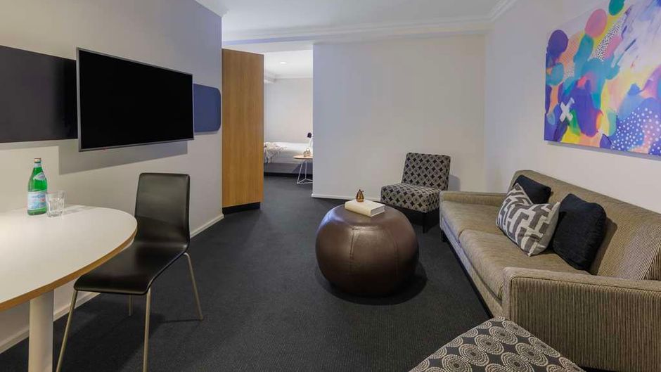 Oaks Perth Hotel Room