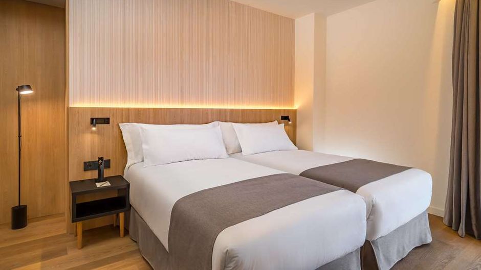 Occidental Pamplona Room