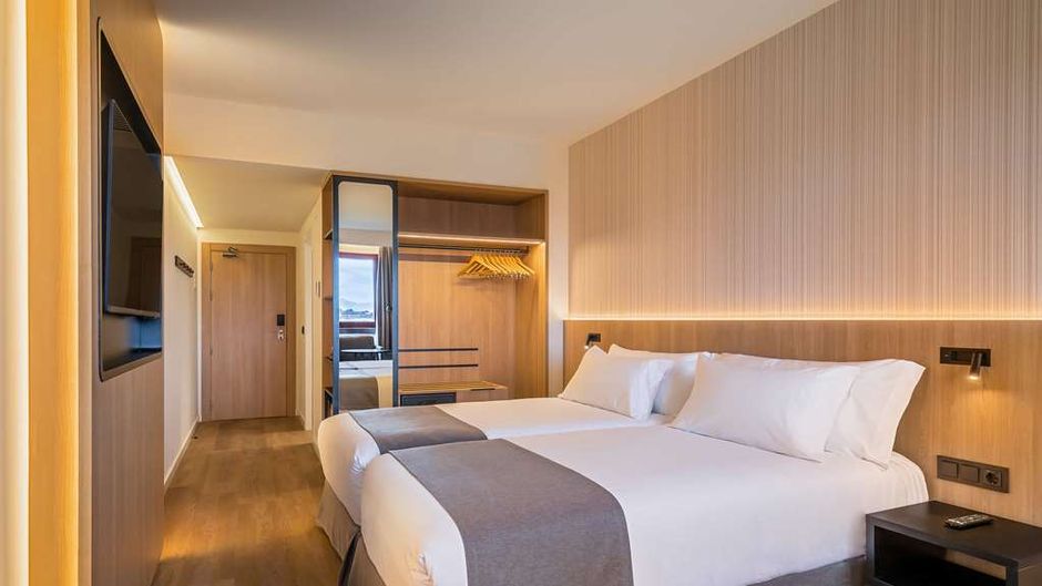 Occidental Pamplona Suite
