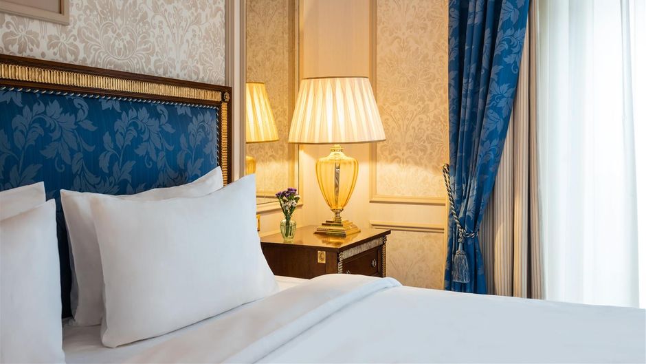 Hotel Fluela, The Unbound Coll by Hyatt Room
