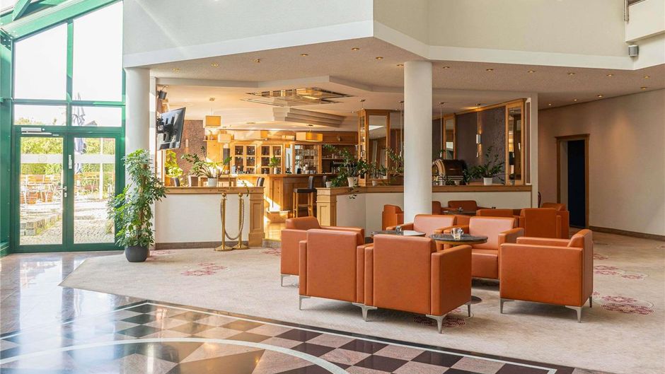 Atomis Hotel Munich Airport by Mercure Exterior