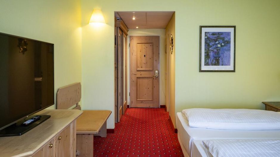 Atomis Hotel Munich Airport by Mercure Room