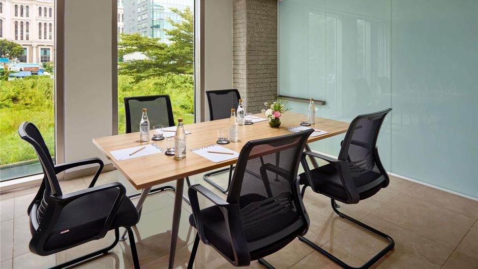 Novotel Living Saigon South Meeting