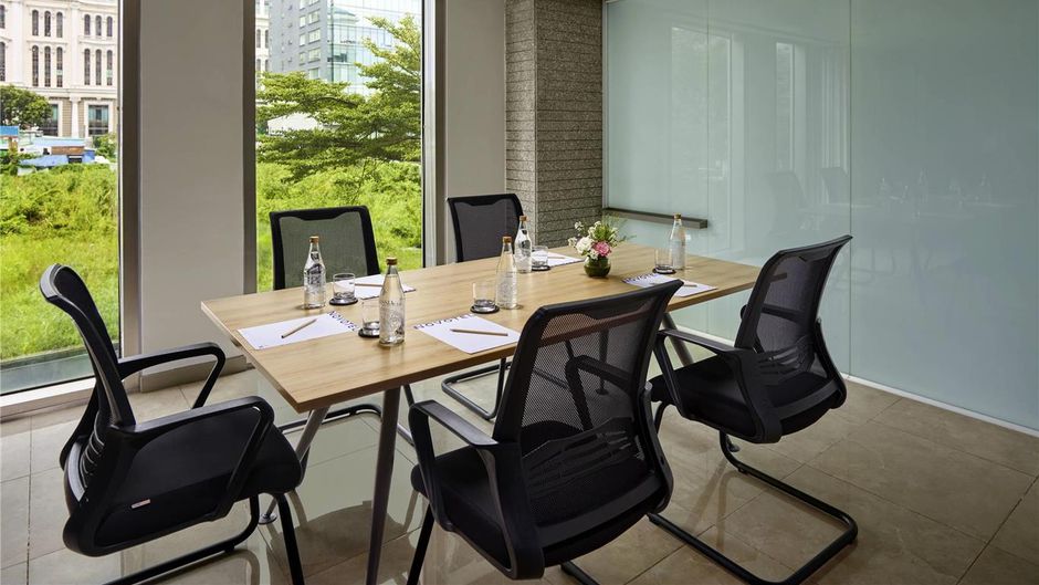 Novotel Living Saigon South Meeting