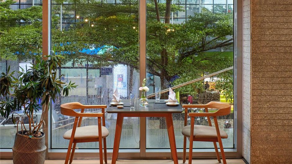Novotel Living Saigon South Restaurant