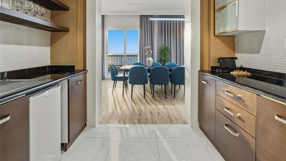 Rixos Bab Al Bahr Hotel Suite