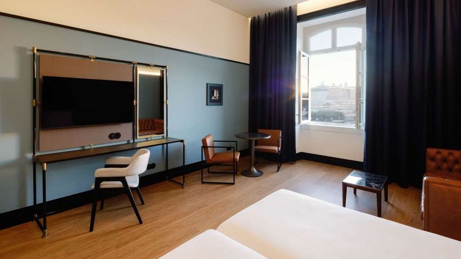 The Editory Riverside Suite