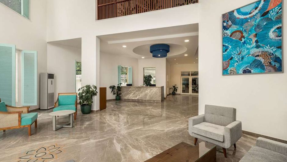 Ramada by Wyndham Goa Arpora Lobby
