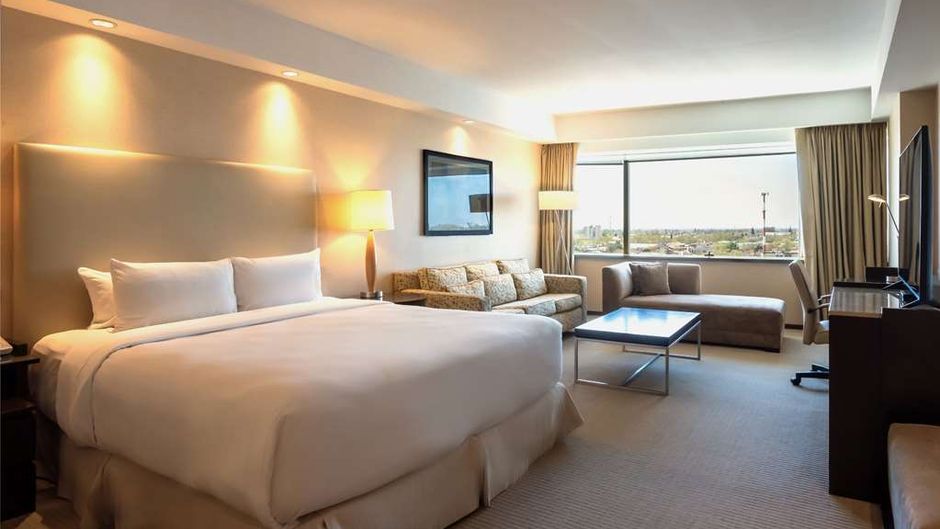 Hilton Mendoza Room