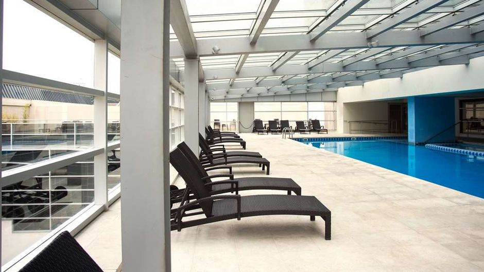 Hilton Mendoza Pool