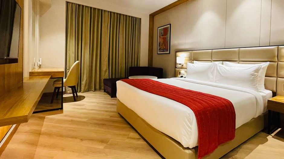 Ramada Encore by Wyndham Amritstar Room