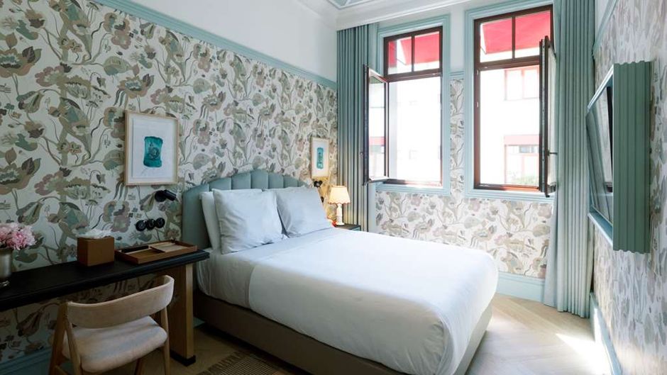 The Editory Boulevard Hotel Room