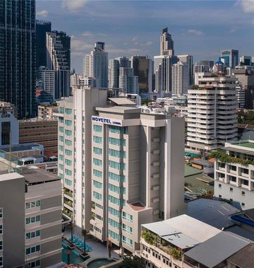 Novotel Living Bangkok Sukhumvit Legacy