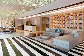 Novotel Living Bangkok Sukhumvit Legacy