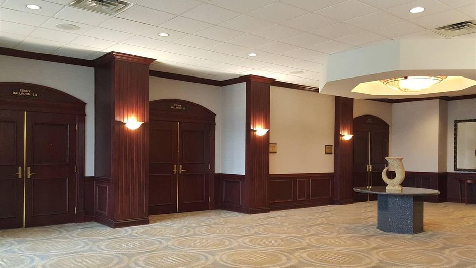 Radisson Hotel & Conference Centre Lobby