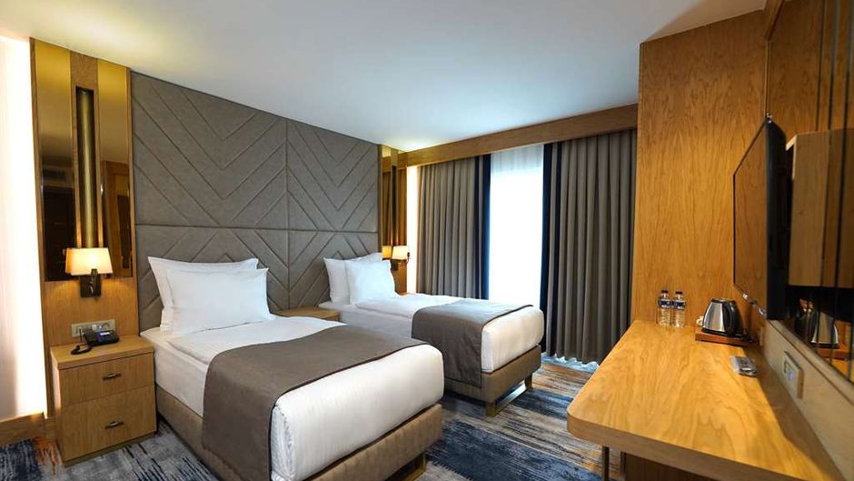 Days Inn by Wyndham Istanbul Bomonti Room