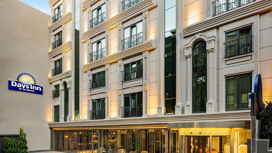 Days Inn by Wyndham Istanbul Bomonti Exterior
