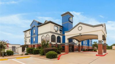 Days Inn & Suites Sam Houston Tollway