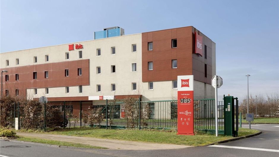Ibis Douai Dechy Exterior