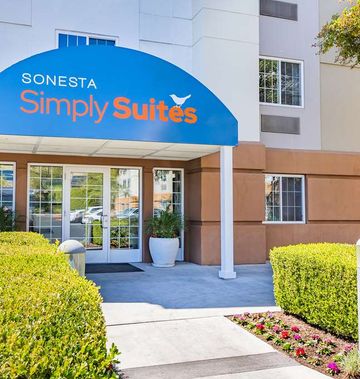 Sonesta Simply Suites Stafford