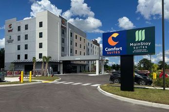 Comfort Suites